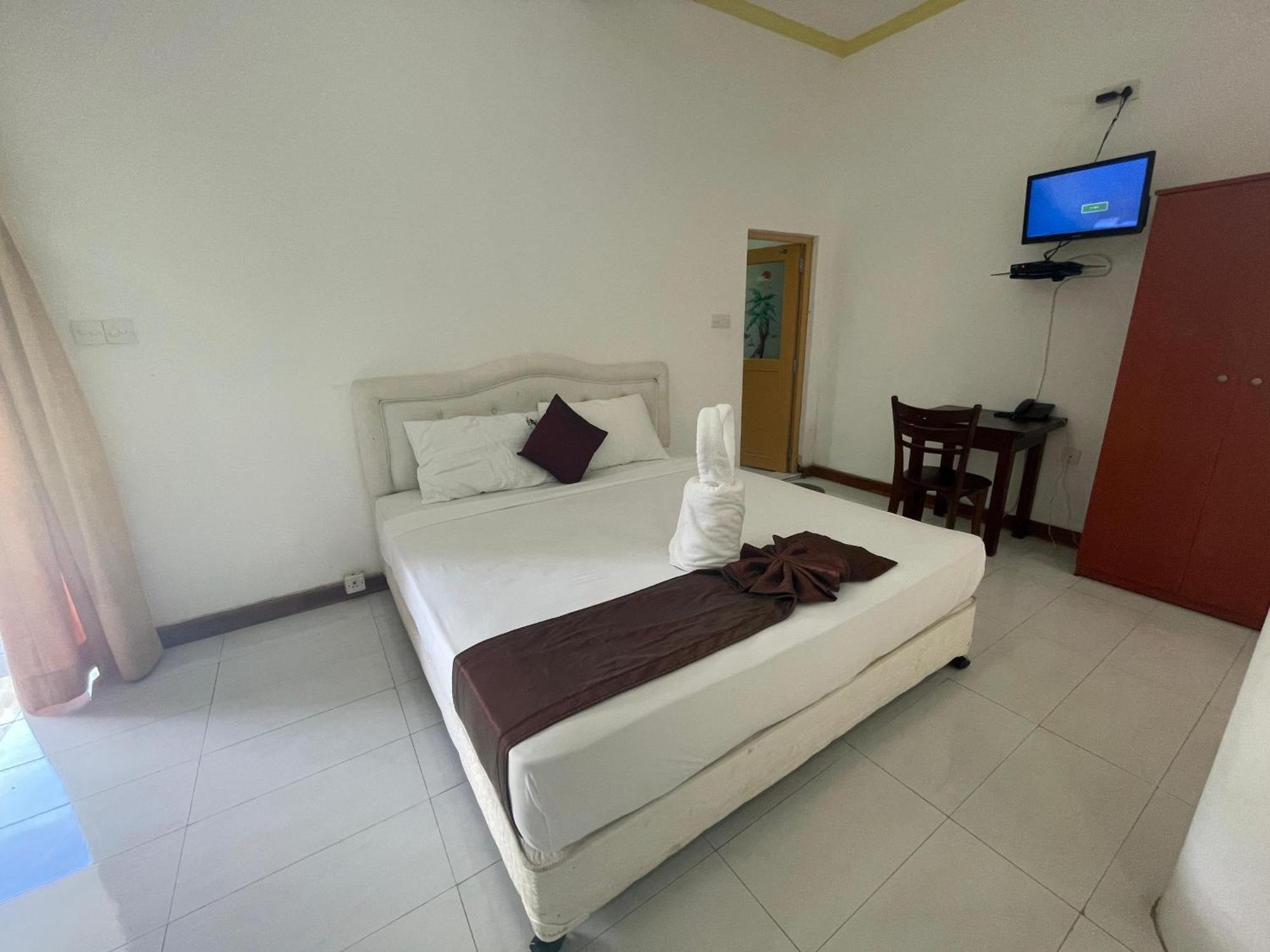 Hotel Sobana Lake Front Udawalawe Exteriér fotografie